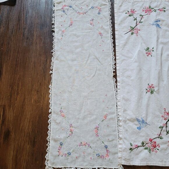 Vintage Lot of 8 Pcs decorated runners dish & fingertip towel dresser scarves - Picture 11 of 16